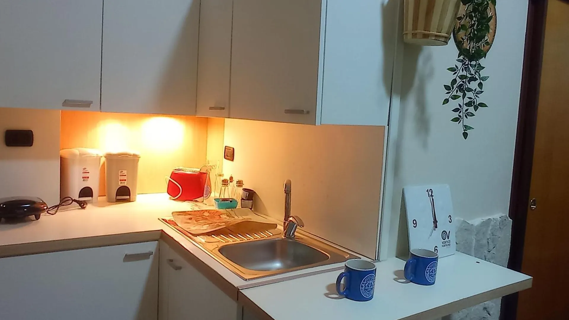 L'Aurora Apartment Giovinazzo 0*,
